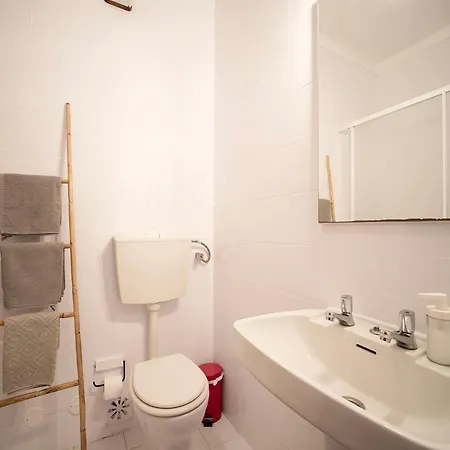 בית נופש In Near Baleal Island, Cleaning Included *