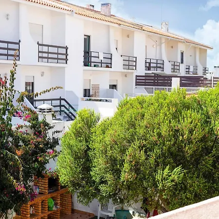 Holiday home In Near Baleal Island, Cleaning Included